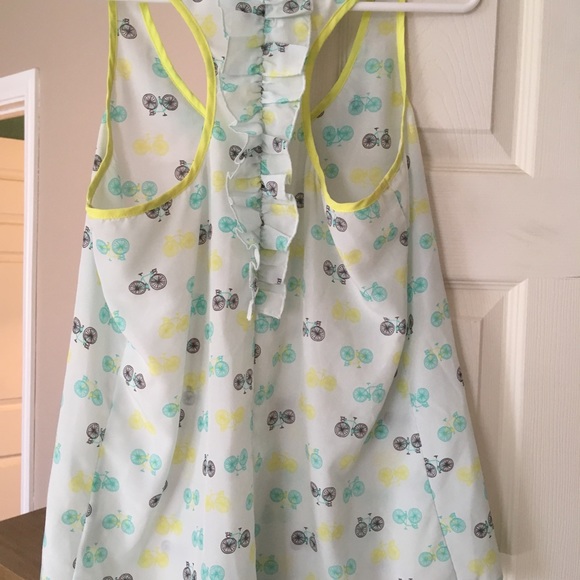 Candie’s Bicycle Print Blouse 🚲 - Picture 3 of 3